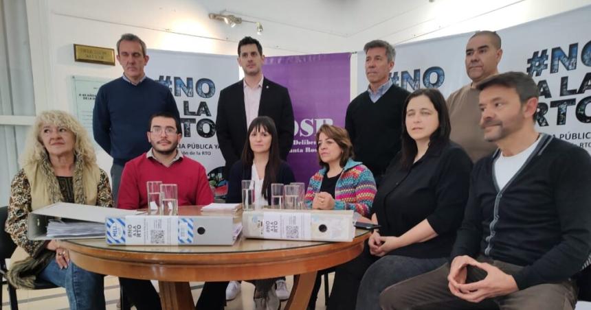 RTO- la oposicioacuten pidioacute una audiencia puacuteblica y juntoacute 12 mil firmas