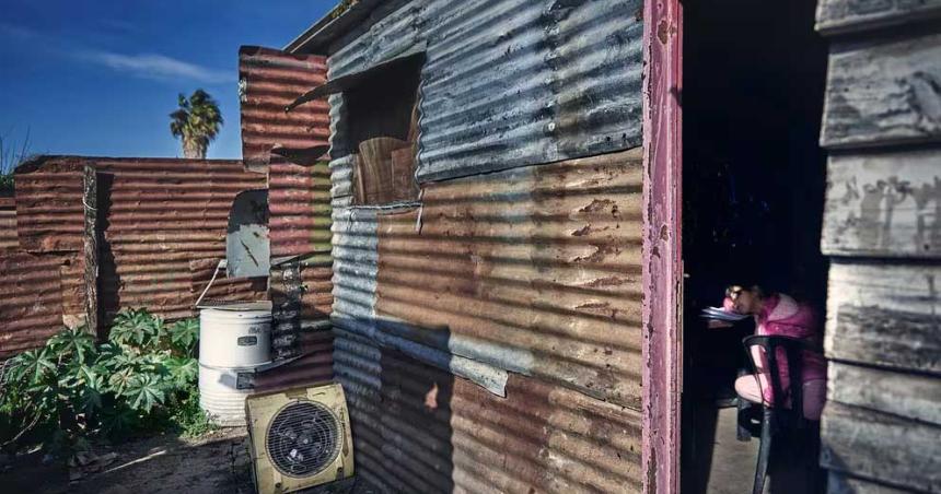 La pobreza alcanzoacute al 52-en-porciento- de la poblacioacuten en el primer semestre seguacuten la UCA