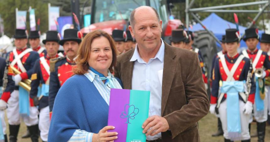 Alonso participoacute de la inauguracioacuten de la Expo Rural