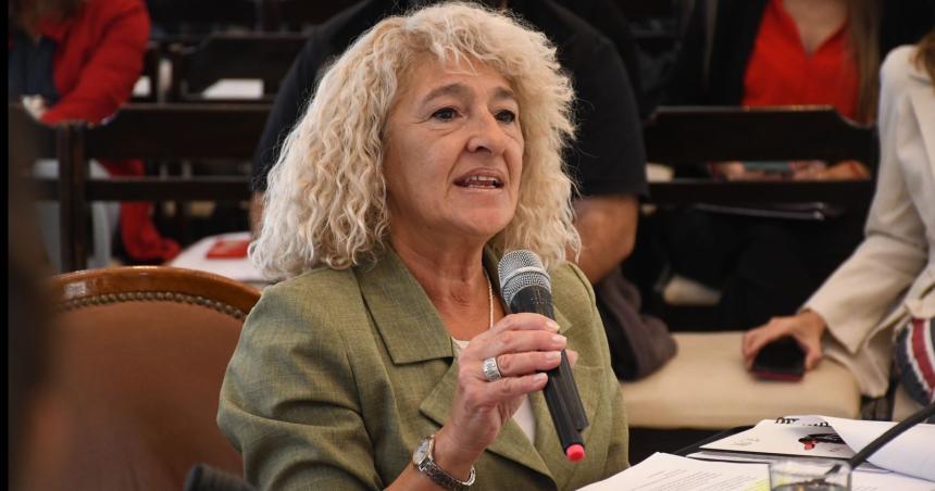 La Convencioacuten  de la UCR podriacutea expulsar a los diputados que se dan vuelta
