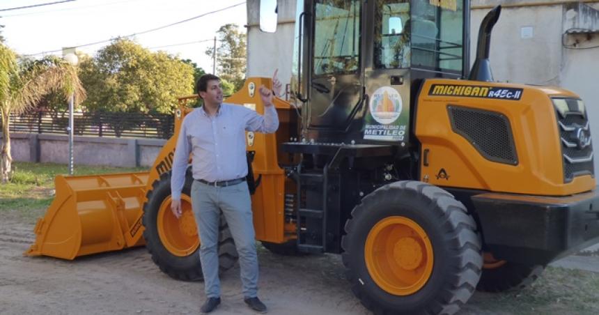 Metileo sumoacute una pala cargadora 0 km a su parque automotor