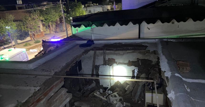 A un vecino de Santa Rosa se le cayoacute el techo de la casa y se salvoacute de milagro