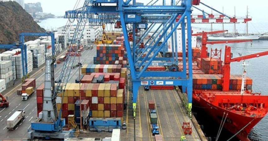 De enero a agosto las exportaciones de las pymes crecieron 216-en-porciento- en doacutelares y 11-en-porciento- en toneladas