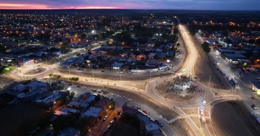 Inauguraron la Travesiacutea Urbana de General Acha y un CDI