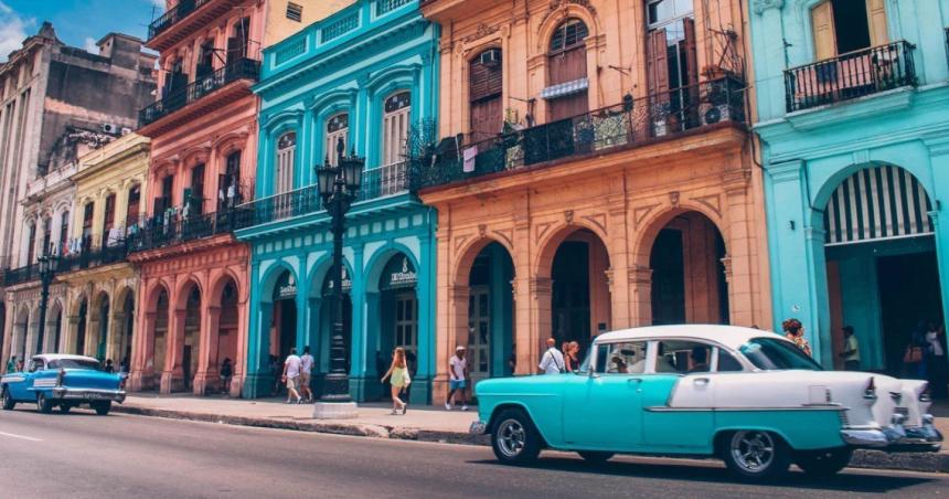 Una turista santarrosentildea hospitalizada en Cuba abandonada por empresa de viajes