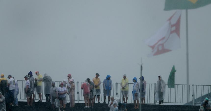 Por la lluvia se suspendioacute la clasificacioacuten en Interlagos