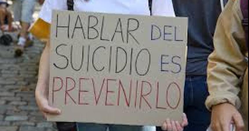 Piden informes sobre poliacuteticas de prevencioacuten del suicidio