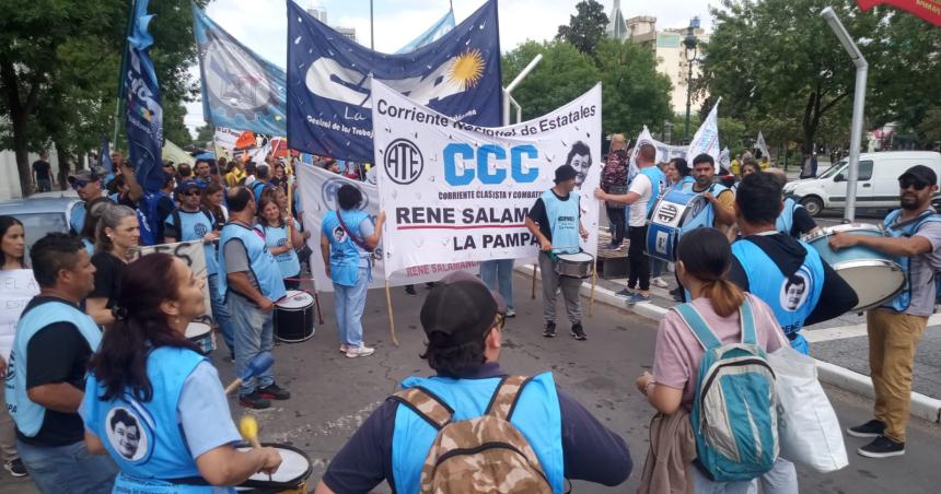 El acatamiento al paro de la Intersindical fue bajo