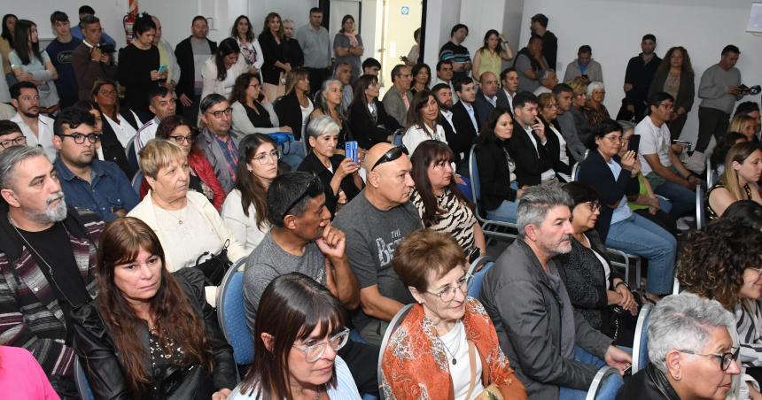 Reconocieron a empleados estatales con 25 antildeos de servicio