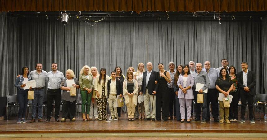 Entregaron reconocimientos a vecinos e instituciones destacadas de Santa Rosa