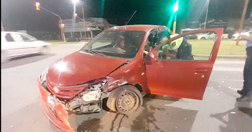 Pasoacute en verde y la chocaron en Circunvalacioacuten y Pasteur