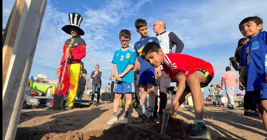 Presentacioacuten del disentildeo del primer Parque Sustentable en el barrio Nueva Vista