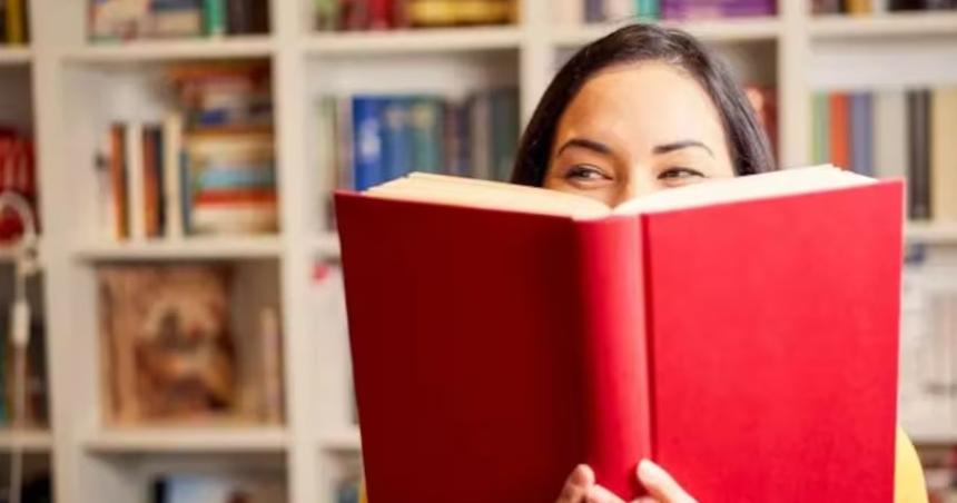 Los 20 mejores libros en espantildeol del siglo XXI seguacuten expertos hispanohablantes