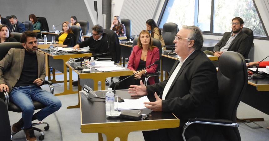 Mariacuten dice que discutiraacuten Ficha Limpia pero que debe haber sentencia firme