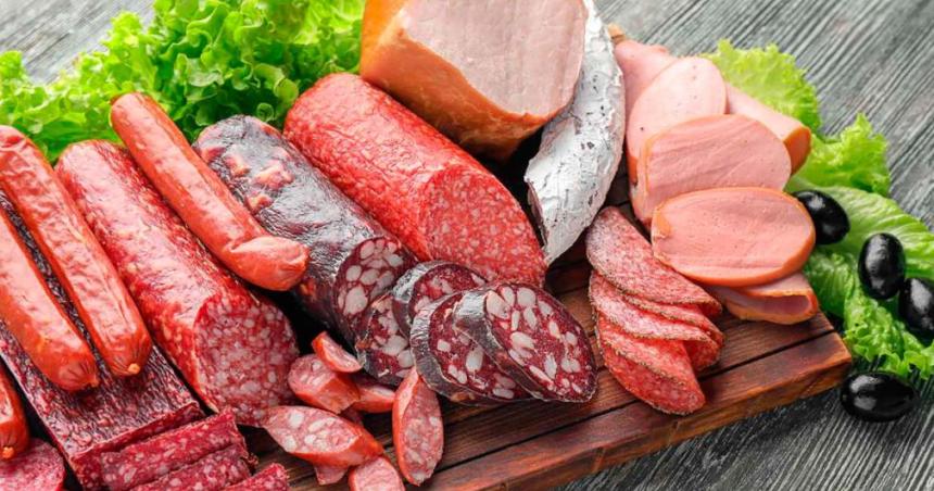 La carne roja procesada aumenta el riesgo de demencia