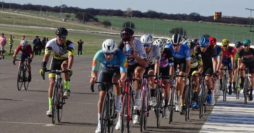 El Campeonato Apertura de ciclismo puso primera