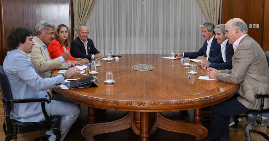 Retenciones- el Gobierno ratificoacute que es temporal y prometioacute eliminar el impuesto al cheque