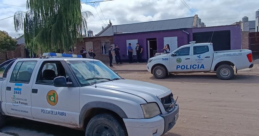 Un hijo apuntildealoacute a su padre por una botella de hielo