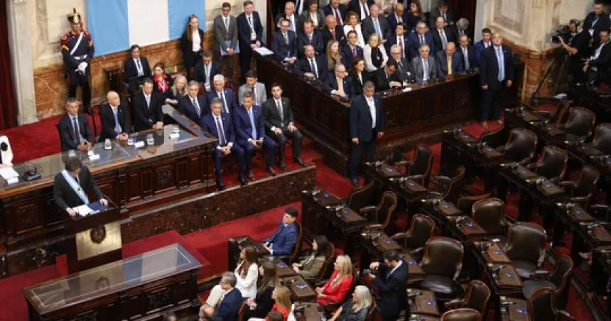 Rating de Milei en cadena nacional- el encendido de aire bajoacute a casi la mitad