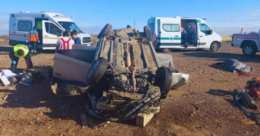 Una joven de 19 antildeos murioacute tras un vuelco en la Ruta Nacional 151
