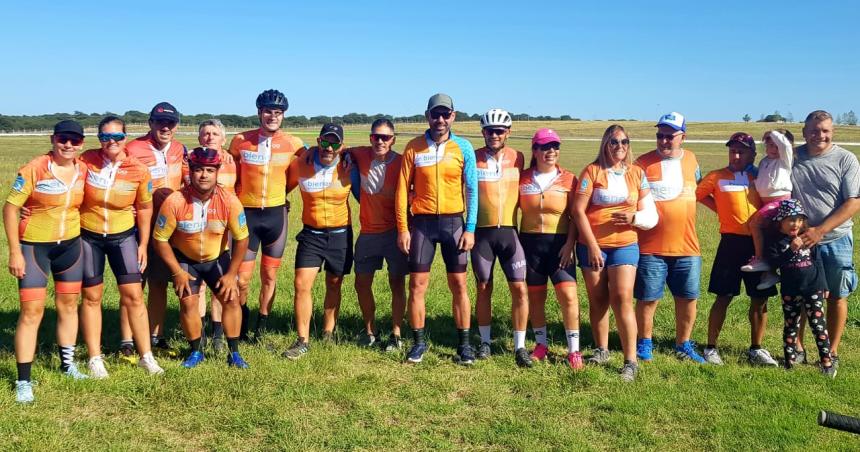 Team Bienestar tambieacuten presente en la Gran Fondo