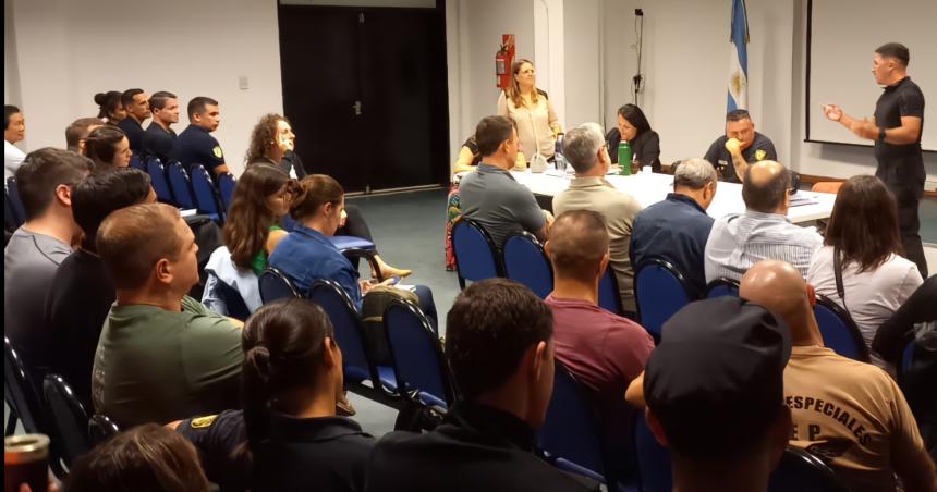 Primera jornada institucional del Instituto Superior Policial