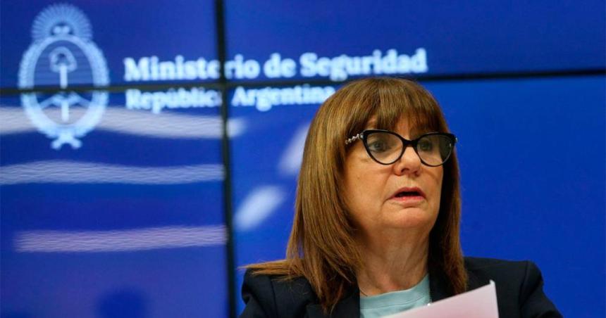 Patricia Bullrich presentaraacute el proyecto de ley Antibarras para endurecer penas e investigar rol de dirigentes
