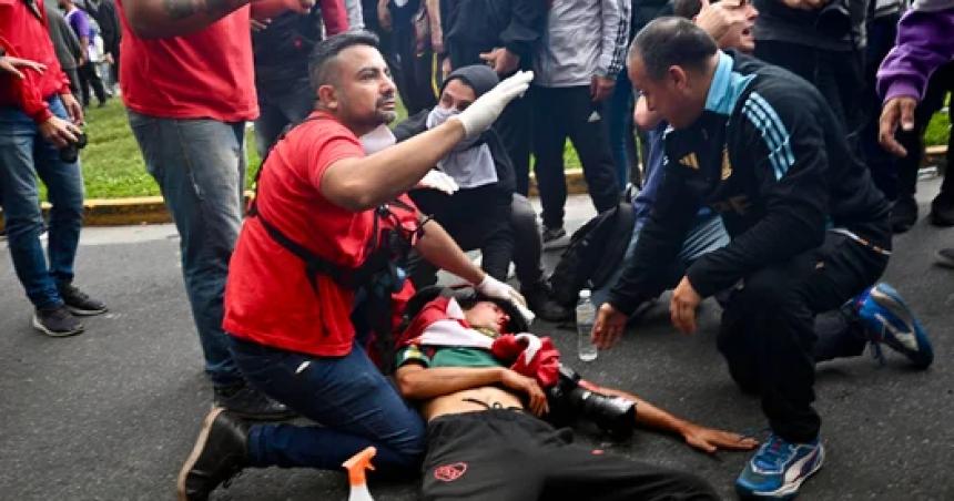Identificaron al gendarme que lanzoacute el proyectil que hirioacute al fotoacutegrafo Pablo Grillo