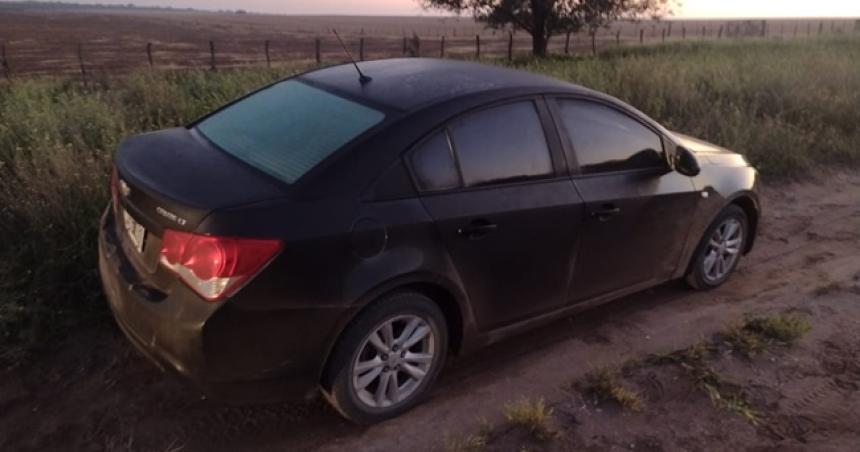 Escapoacute de la policiacutea y fue detenido en un camino vecinal