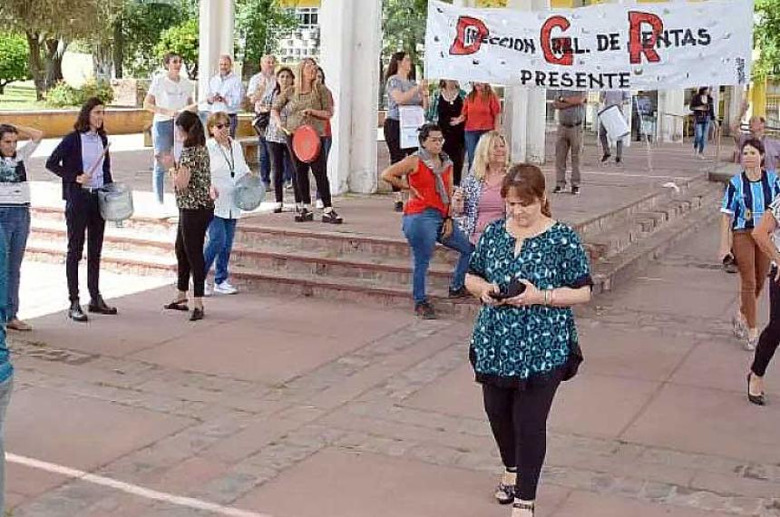 La Justicia desestimoacute el reclamo de los empleados de Rentas por caacutelculo del estiacutemulo salarial