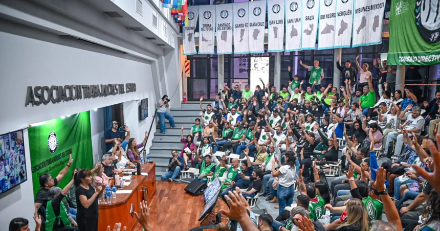 ATE anuncioacute un paro nacional para el 27 de marzo