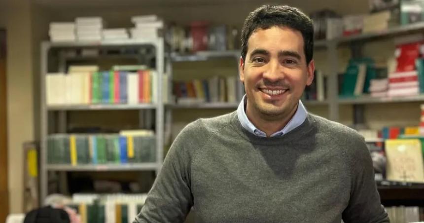 El docente Adriaacuten Ravier se plegoacute a la provocacioacuten negacionista