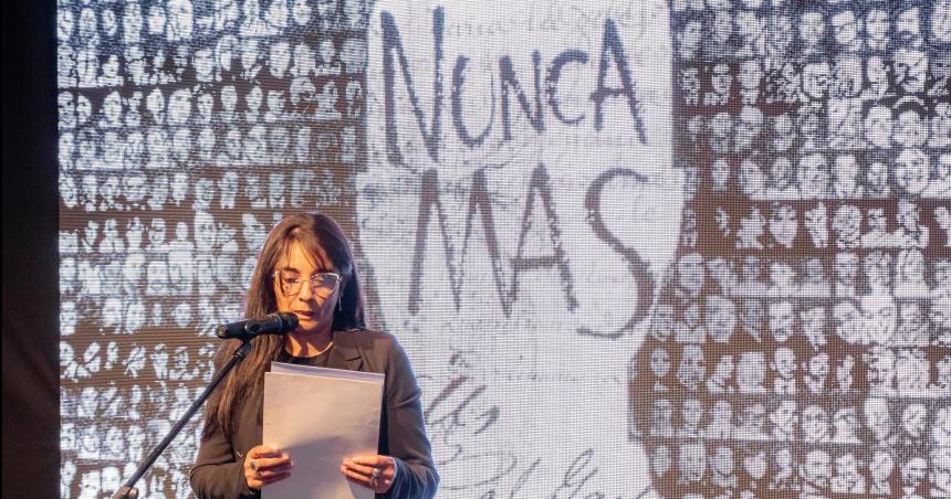 Di Napoli se fue a Buenos Aires pero reafirmoacute el compromiso por los Derechos Humanos