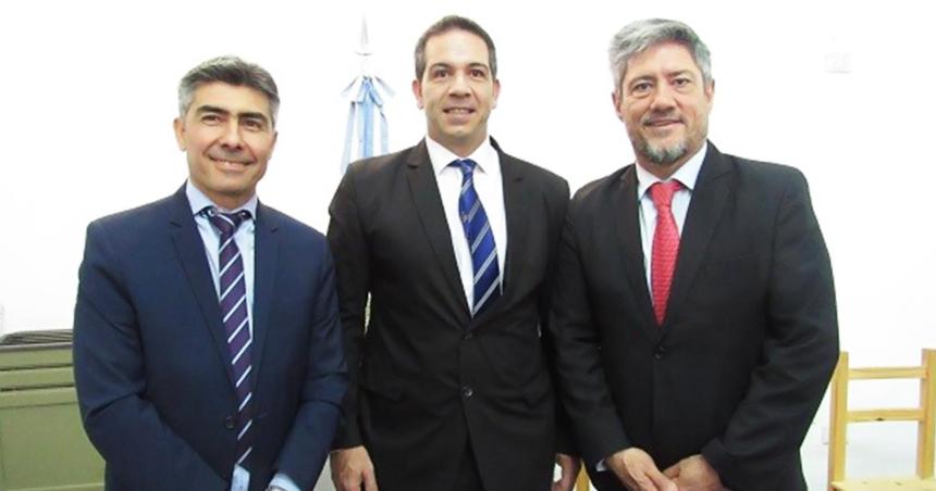 iquestEl poder poliacutetico salvaraacute al fiscal Mendiara- tiene proteccioacuten divina