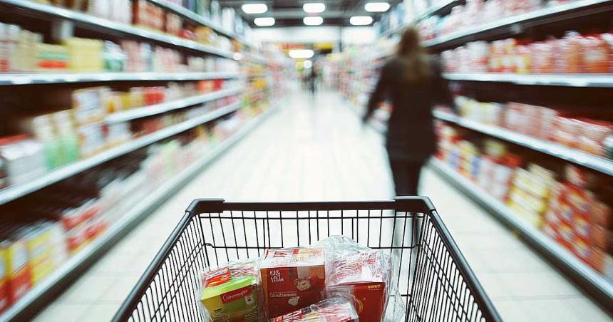 Los impuestos llegan a las goacutendolas- queacute cambiaraacute desde el 1deg de abril