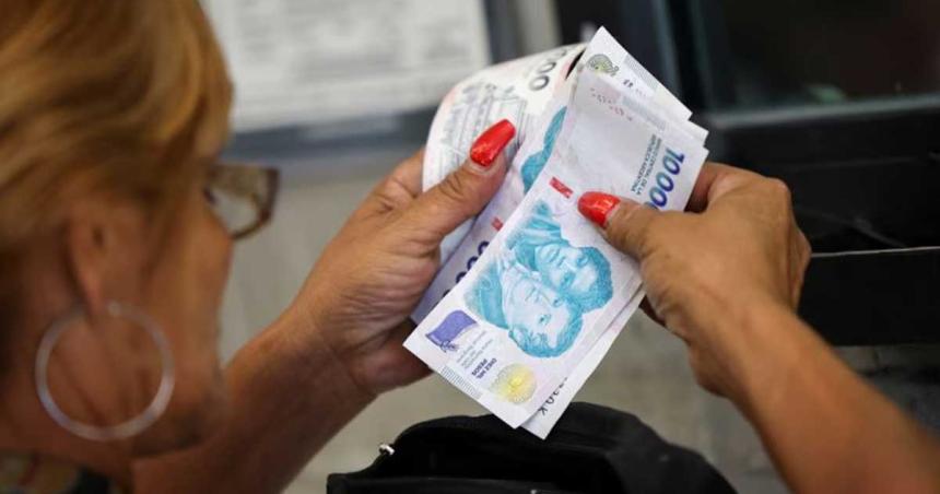 Golpe al bolsillo- el salario miacutenimo tiene menos poder de compra que en 2001
