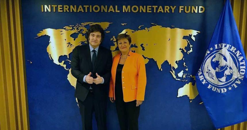 iquestAlcanzaraacute la plata del FMI para levantar el cepo Cada vez maacutes dudas en el mercado