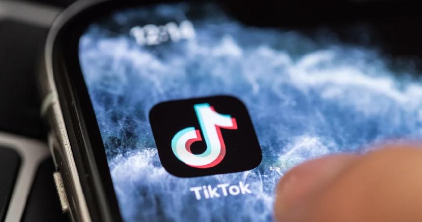 Tres adolescentes abusaron de un compantildeero y dijeron que fue un juego de TikTok