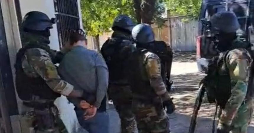 Persecucioacuten y tiros en General Pico- dos detenidos con armas y municiones