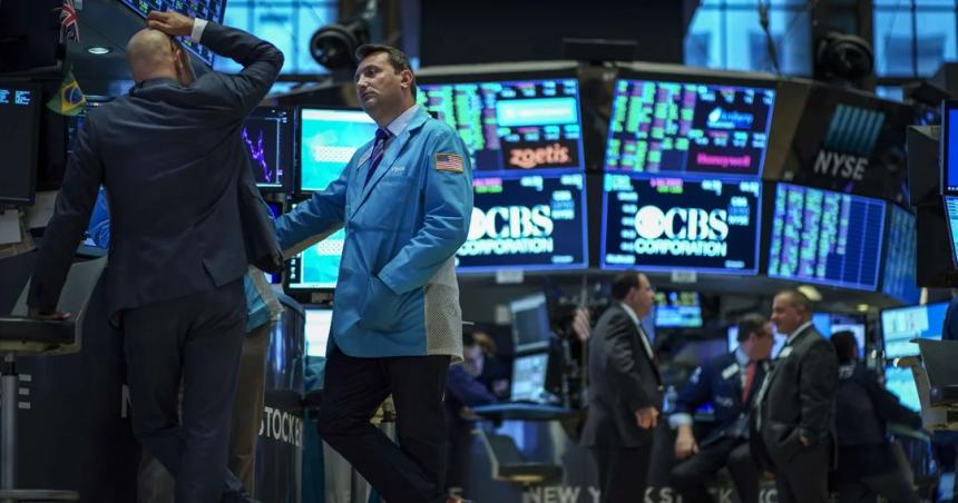 Caen acciones y bonos argentinos por impacto de aranceles