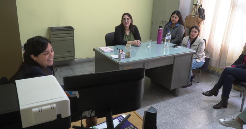 Renuevan equipos informaacuteticos para traacutemites de DNI y pasaporte en Lonquimay y Uriburu