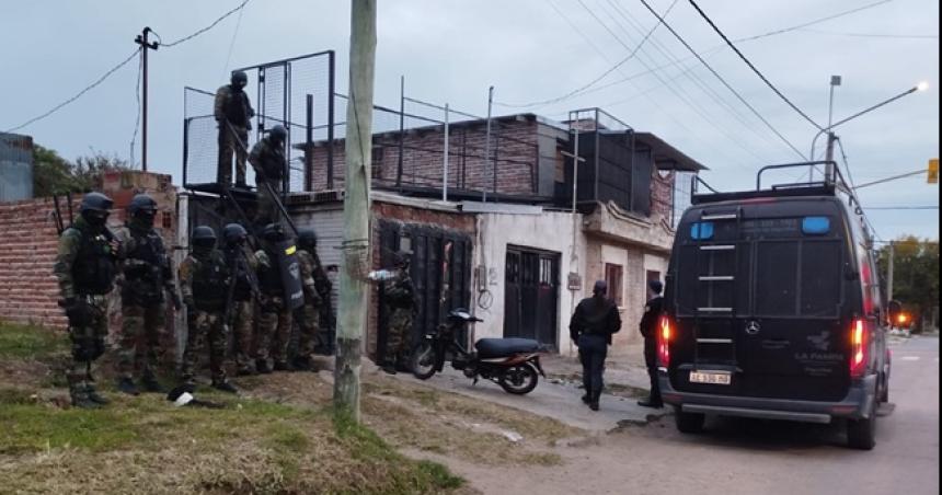 Cinco allanamientos por un robo en Pico- hay tres detenidos
