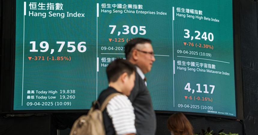Trump aumentoacute a 125 por ciento los aranceles para los productos de China y bajoacute los de la mayoriacutea de los paiacuteses