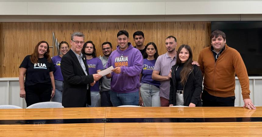 Franja Morada presentoacute al rector Alpa el proyecto de Tarifa Eleacutectrica Universitaria