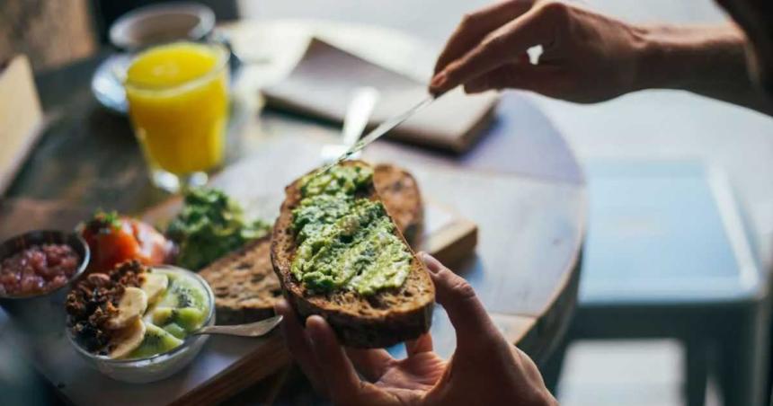 Adioacutes al cansancio- estos son los alimentos claves para que no te falte energiacutea