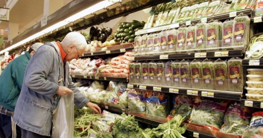 Una familia tipo necesitoacute en marzo maacutes de 1100000 para no ser pobre