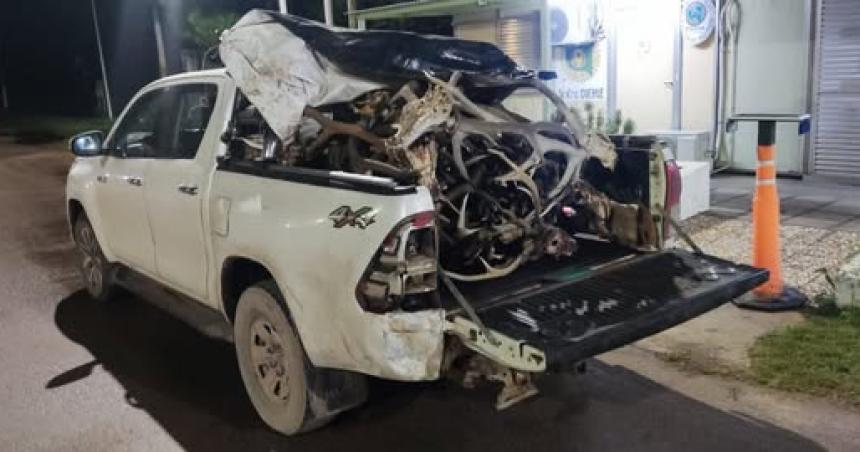 Fuga y choque en Quehueacute- lo detuvieron con 15 cabezas de ciervo