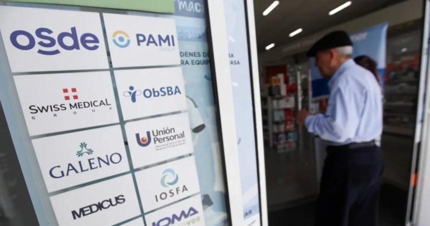 El Gobierno ahora busca que las prepagas frenen los aumentos