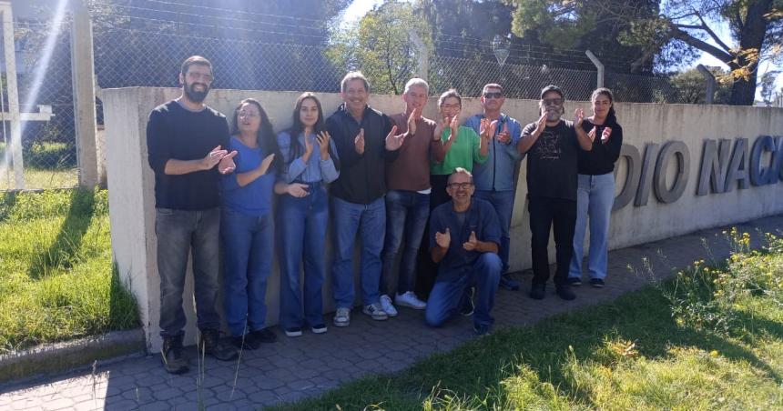 Aplausazo en Radio Nacional en reclamo de mejoras salariales
