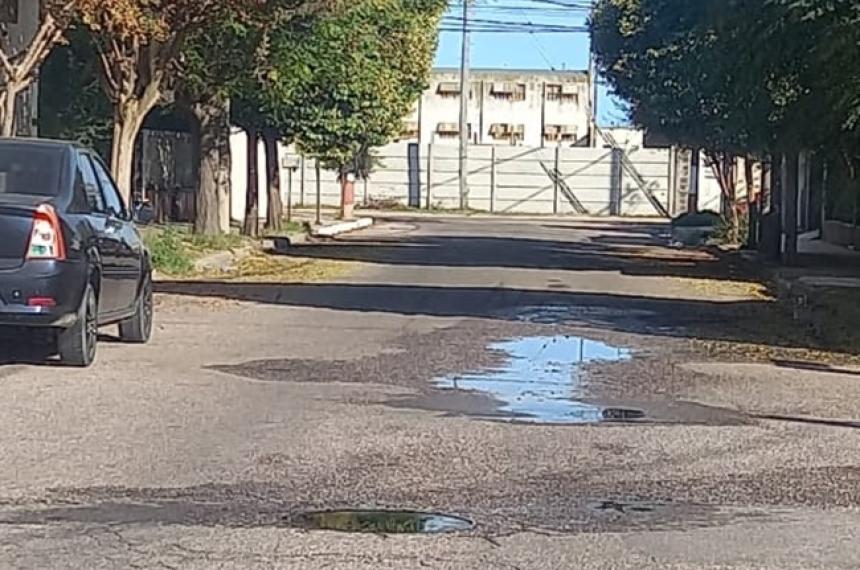 Quejas de vecinos de Villa Alonso por peacuterdidas de agua y liacutequidos cloacales